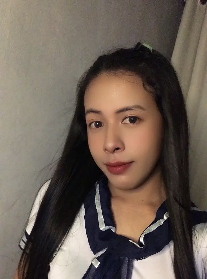 Luna from Philippines on RabbitGirlChat
