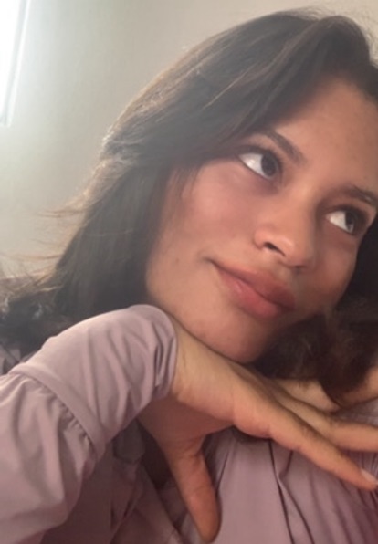 Isa from Dominican Republic, online for video chat on RabbitGirlChat